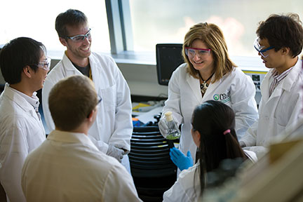 Jackie Shanks with grad students