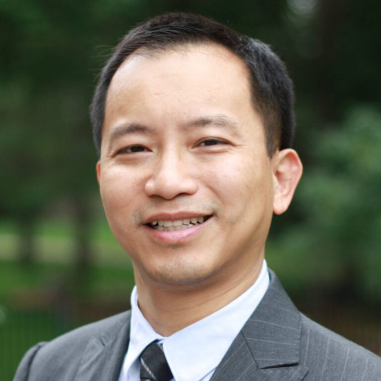 Qun Wang portrait